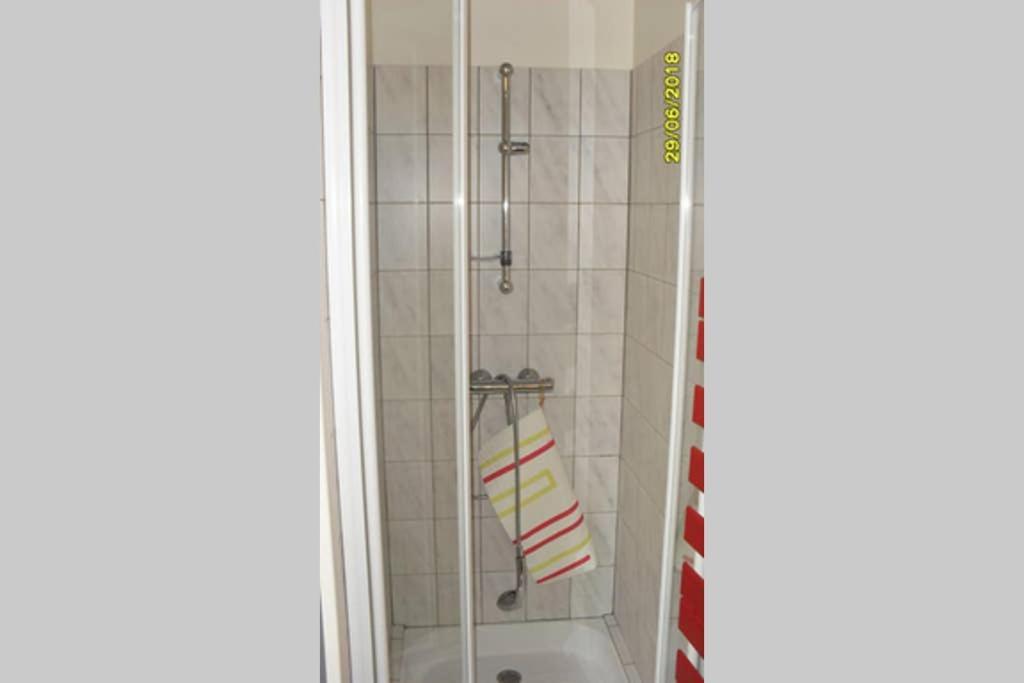 Gite A La Ferme Pres Vulcania-Gr89 La Goutelle Ngoại thất bức ảnh